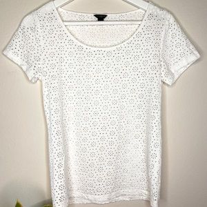 Ann Taylor T shirt in white, size XSP
